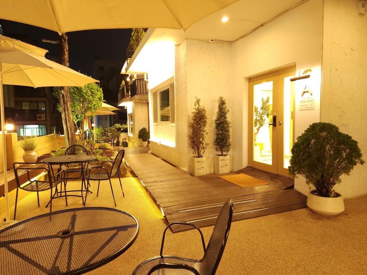 Oyo Myeongdong 5 Lodge Seul Dış mekan fotoğraf